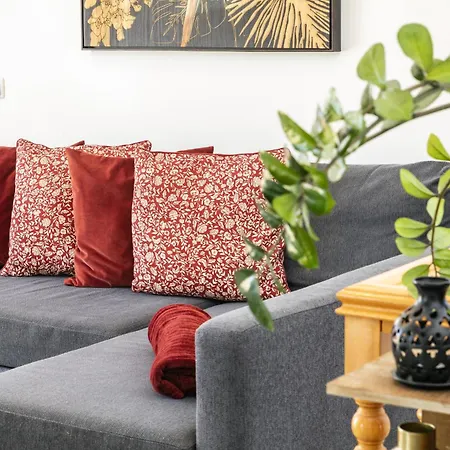 The Palm House * كارفويرو